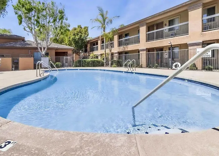 Apartment The Tolleson - Modern I-10 Access *
