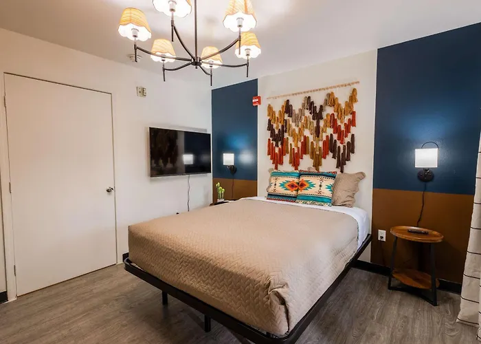 Apartment The Tolleson - Modern I-10 Access *